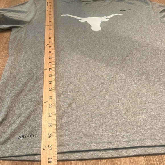 TWO NIKE DRI-FIT TEXAS LONGHORN UNIVERSITY SCHOOL SPIRIT TEE SHIRTS SIZE XL EUC! - Picture 5 of 9